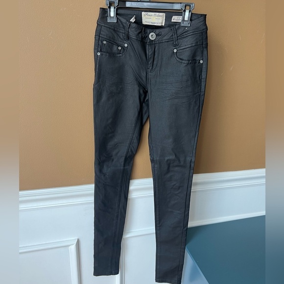 Parisian Collection Women’s Black Coated Skinny Jeans Size 1 Y2K Goth Emo Grunge - Picture 1 of 4